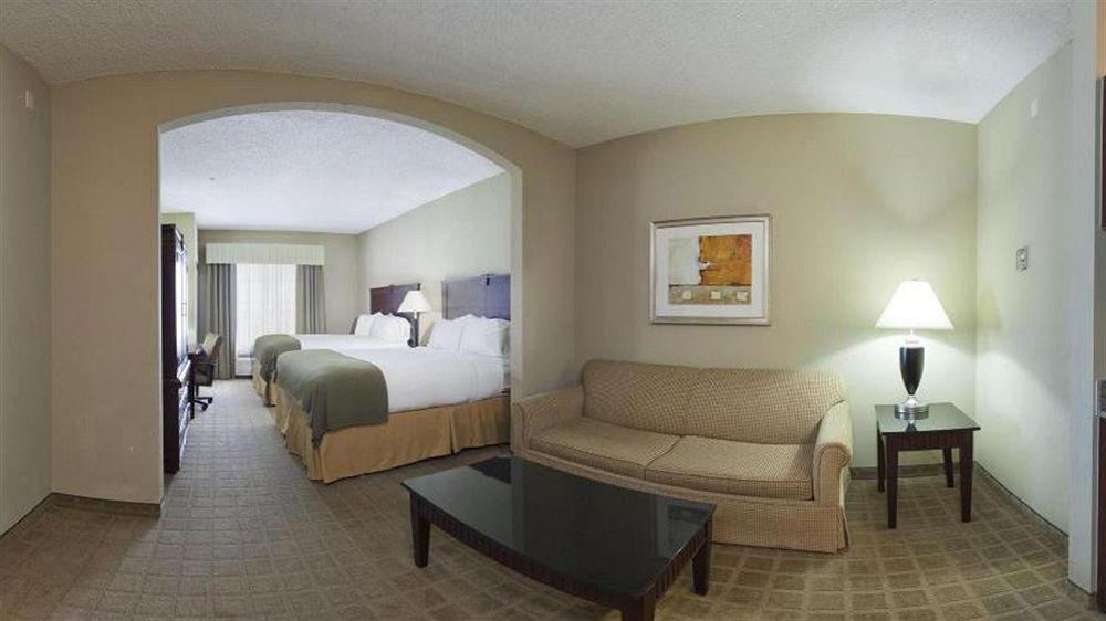 Holiday Inn Express Hotel & Suites Shawnee I-40 By Ihg Exterior photo